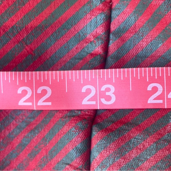 Vintage Gucci Duffle with a zip up bag inside - Picture 7 of 17